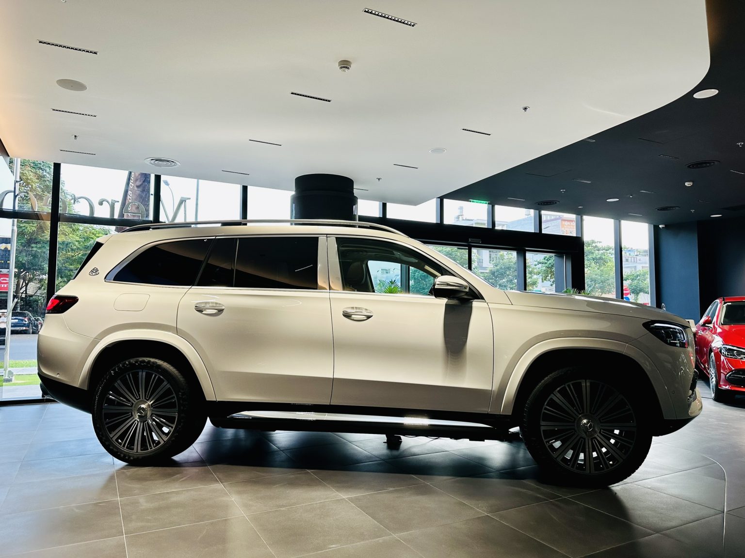 Mercedes-Maybach GLS 480 4MATIC - Ảnh 7