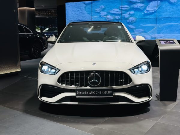 Alternative view of Mercedes-AMG C43 4Matic
