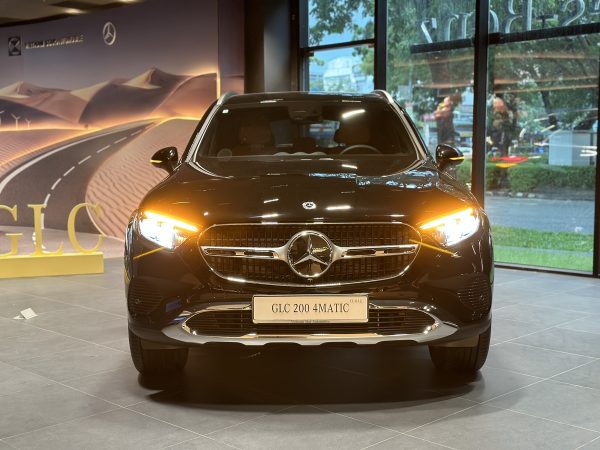 Alternative view of Mercedes-Benz GLC 200 4MATIC