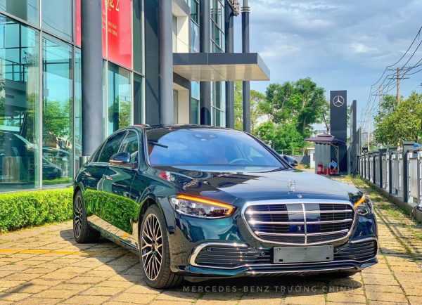Alternative view of Mercedes-Benz S 450 4MATIC Luxury