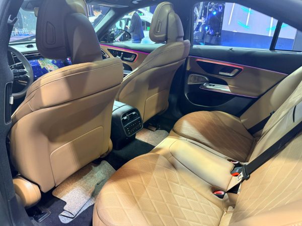 Alternative view of Mercedes-Benz E300 AMG